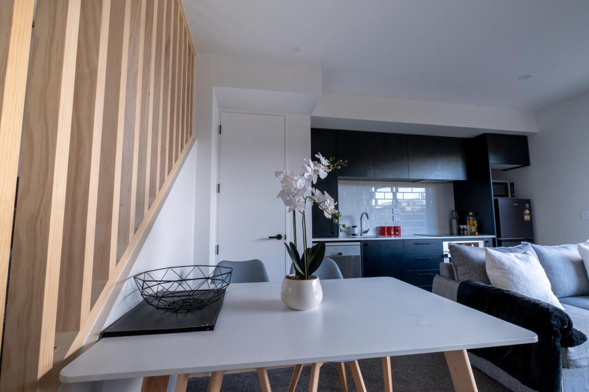 Luxury 2 Bed Townhome In Cbd Christchurch Exterior photo